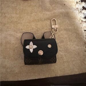 Louis Vuitton Cat AirPod Case